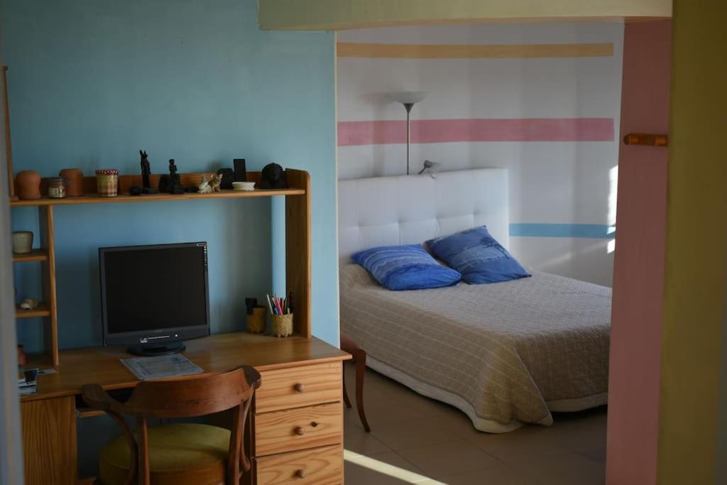T2: 45M2 :4 Places :Independant Dans Villa Hyeres Bagian luar foto