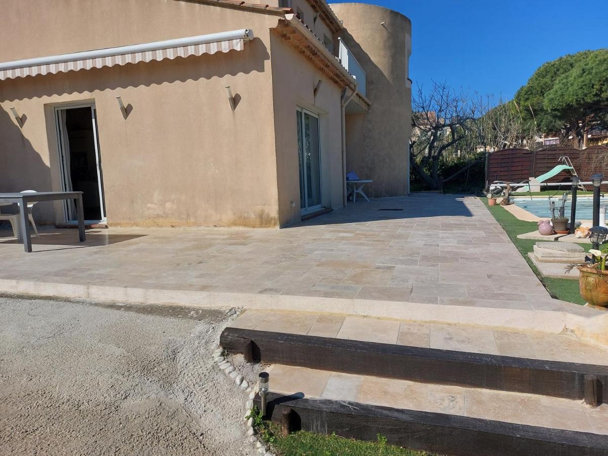 T2: 45M2 :4 Places :Independant Dans Villa Hyeres Bagian luar foto